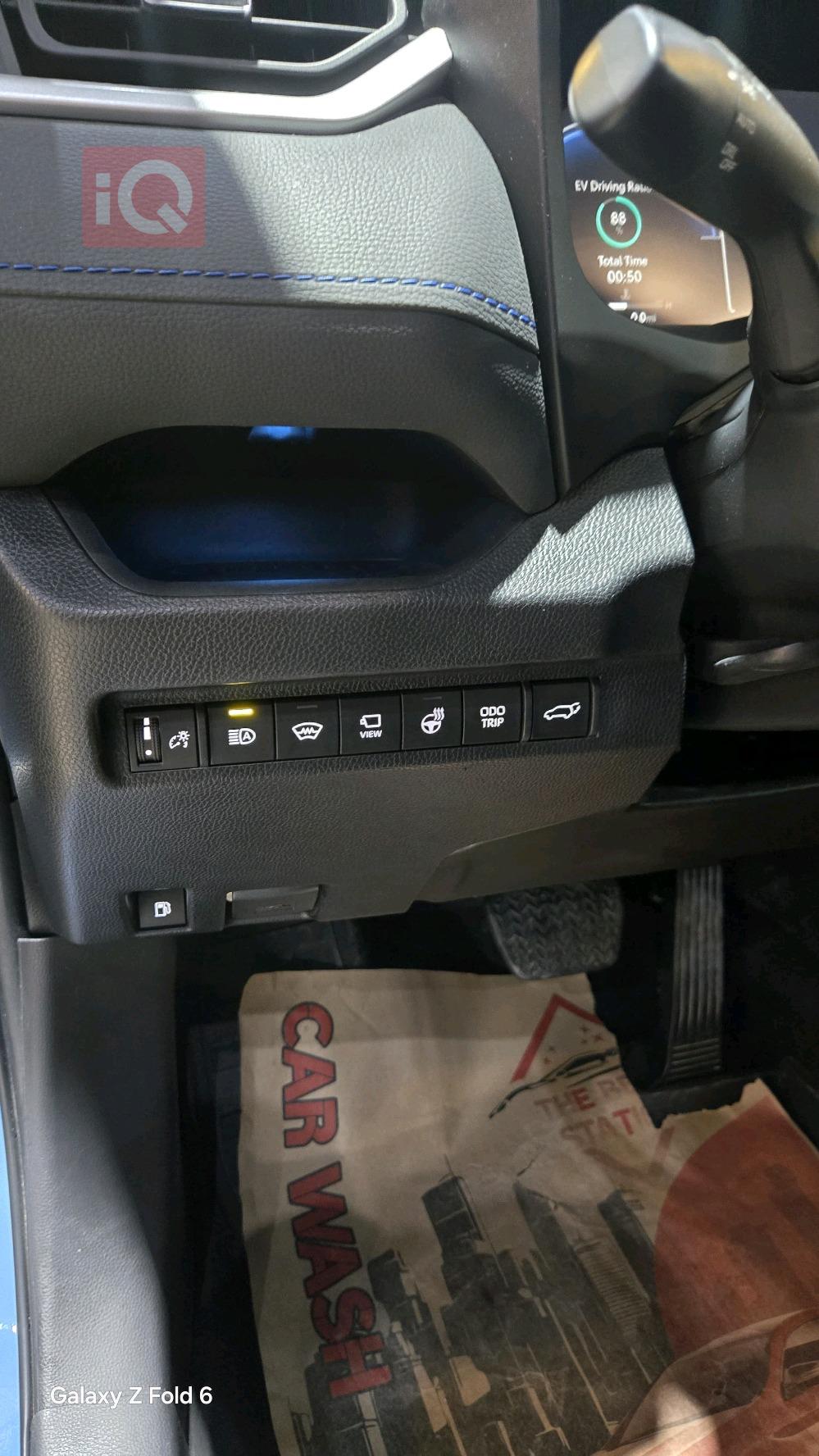 تۆیۆتا ڕاڤ 4